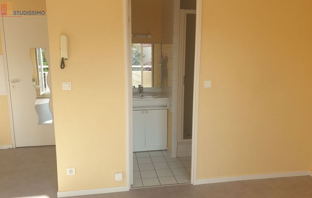 Studio 28m² Aubière - Lumineux, 1er étage - Photo 2