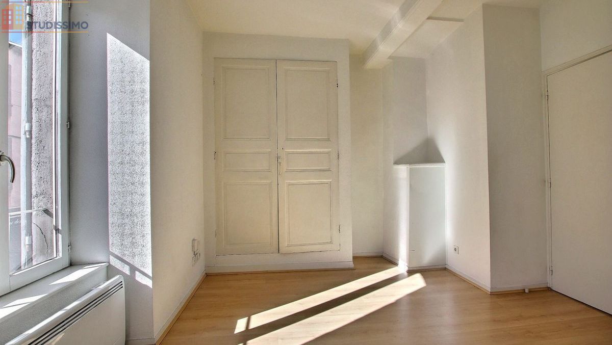 Studio 27m² Clermont-Ferrand - 1er étage, lumineux - Photo 2
