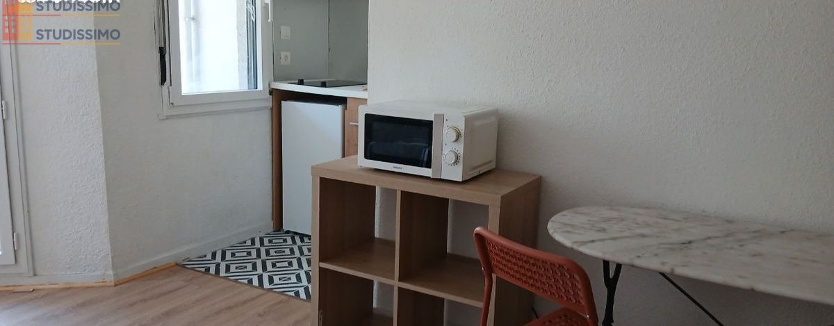Studio meublé 28m² Clermont-Ferrand 63000 - Meublé, 2e étage - Photo 2
