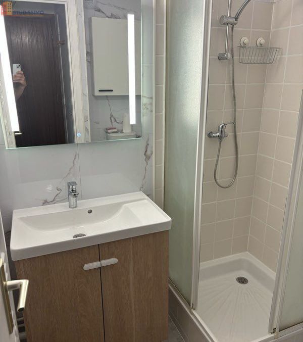 Studio meublé 20m² Riom - Meublé, lumineux - Photo 2