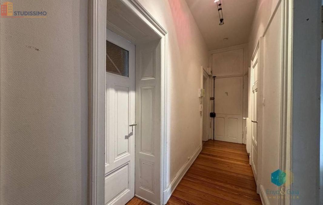 Studio meublé 12m² Strasbourg centre - Calme, fonctionnel - Photo 1