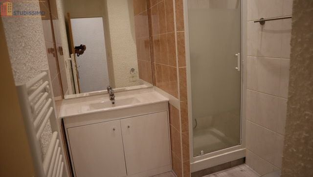 Studio meublé 27m² Clermont-Ferrand 63000 - Grand, DPE B - Photo 1