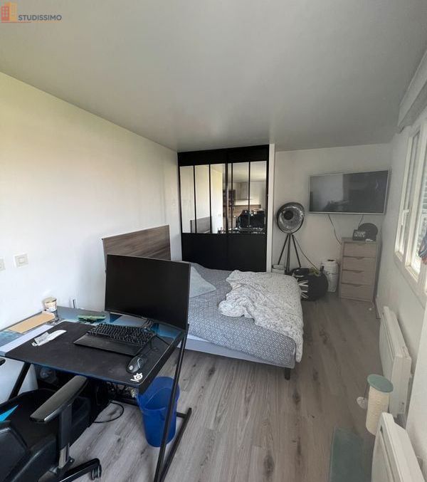 Studio meublé 35m² Clermont-Ferrand 63000 - Place de parking - Photo 2