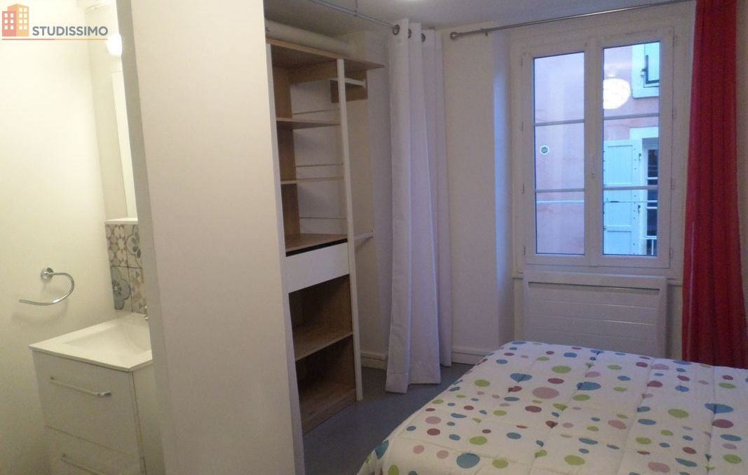 Studio meublé 30m² Issoire centre - Meublé, lumineux - Photo 2