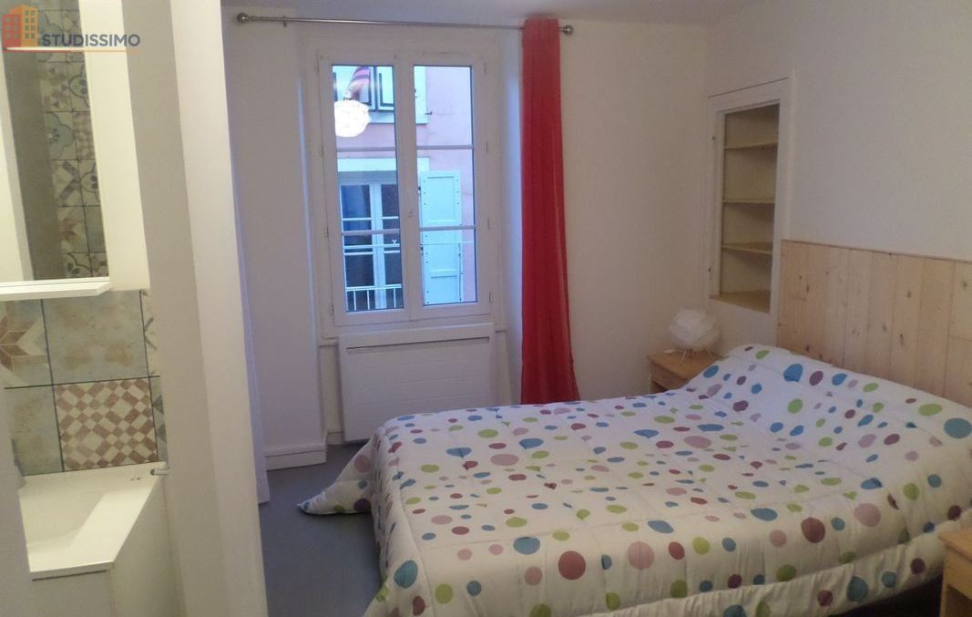 Studio meublé 30m² Issoire centre - Meublé, lumineux - Photo 1