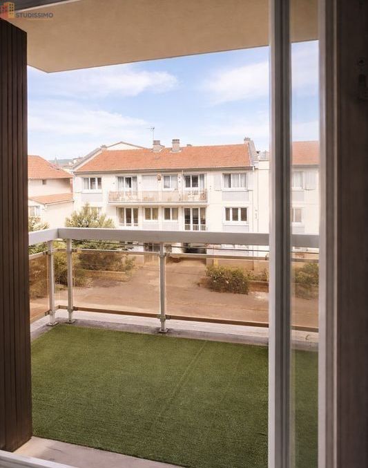 Studio 22m² Clermont-Ferrand 63000 - Balcon, parking - Photo 2