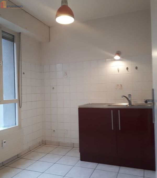 Studio 35m² Strasbourg 67200 - Balcon, parking - Photo 2