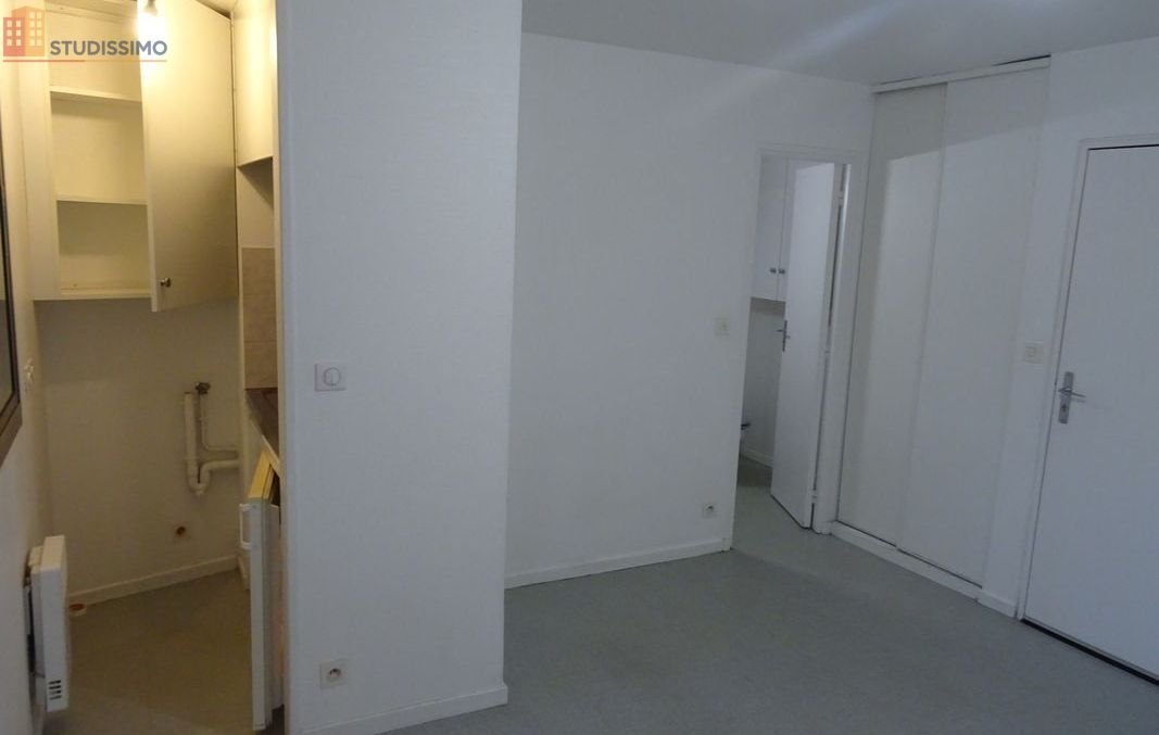 Studio 25m² Clermont-Ferrand - Proche faculté, lumineux - Photo 1