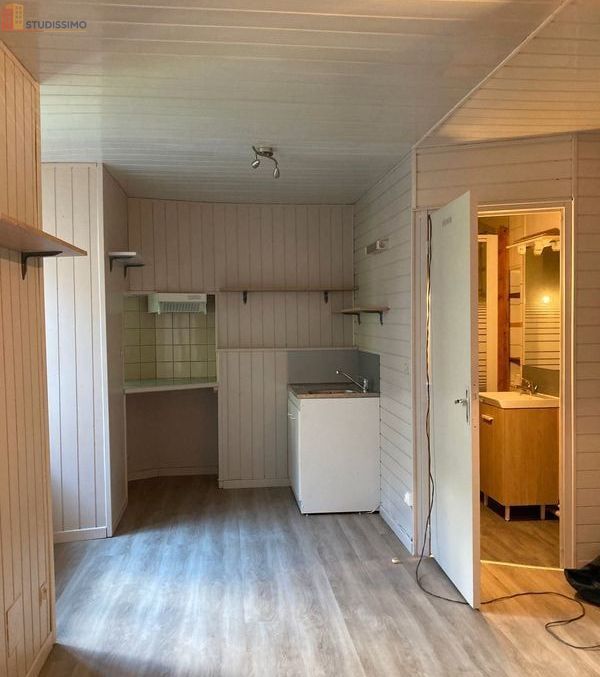 Studio 28m² Besse-et-Saint-Anastaise - 1er étage, DPE D - Photo 2