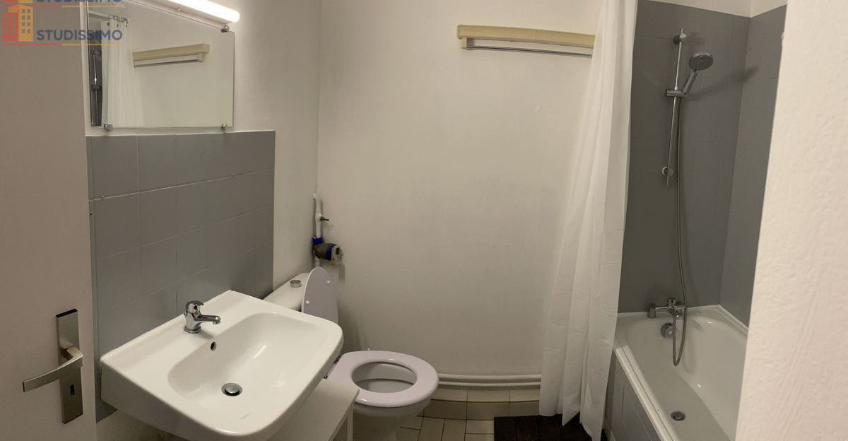 Studio meublé 24m² Strasbourg - Meublé, 2e étage - Photo 1