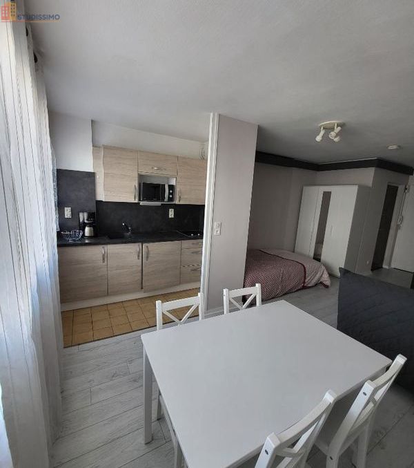 Studio meublé 27m² Clermont-Ferrand - Grand, parking - Photo 3