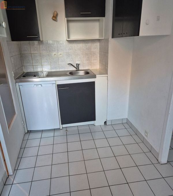 Studio 25m² Clermont-Ferrand centre - Proche commerces, lumineux - Photo 9