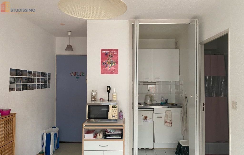 Studio 24m² Clermont-Ferrand - Étage 2/3, DPE D - Photo 3