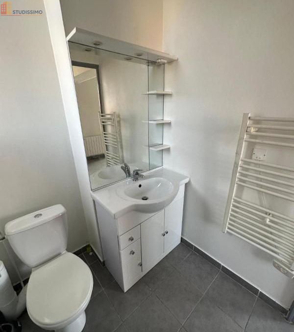 Studio 18m² Clermont-Ferrand 63 - Étage 2, DPE D - Photo 2