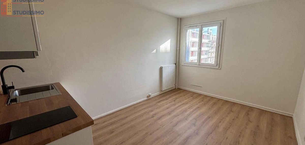 Studio 18m² Clermont-Ferrand - 1er étage, DPE E - Photo 2