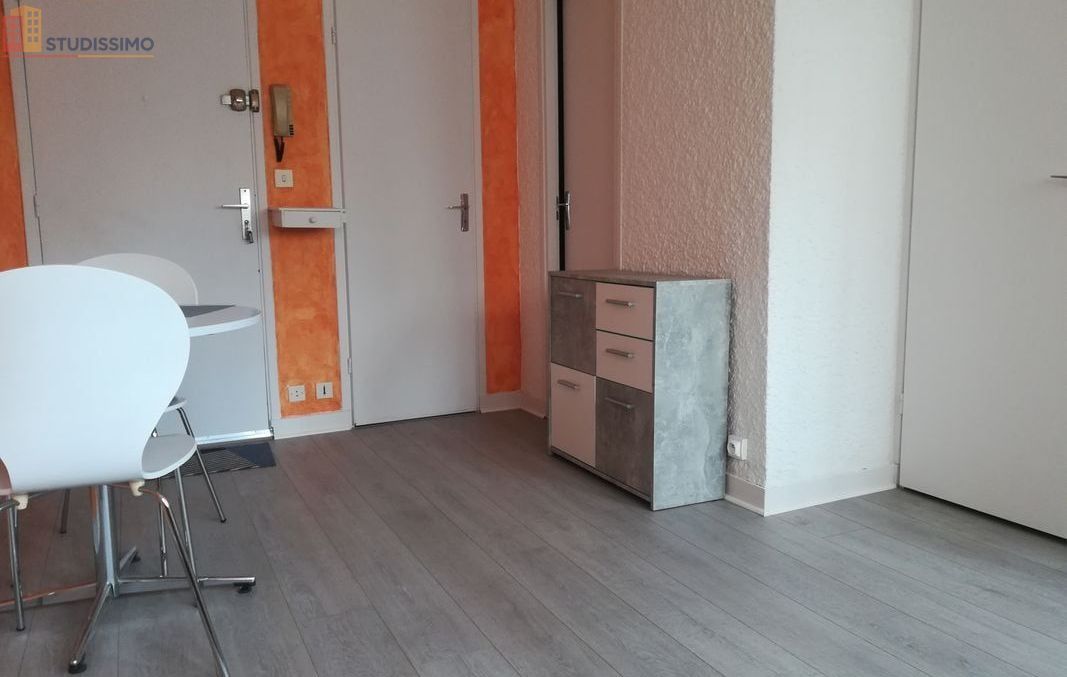 Studio meublé 22m² Clermont-Ferrand 63000 - Calme, proche fac - Photo 2