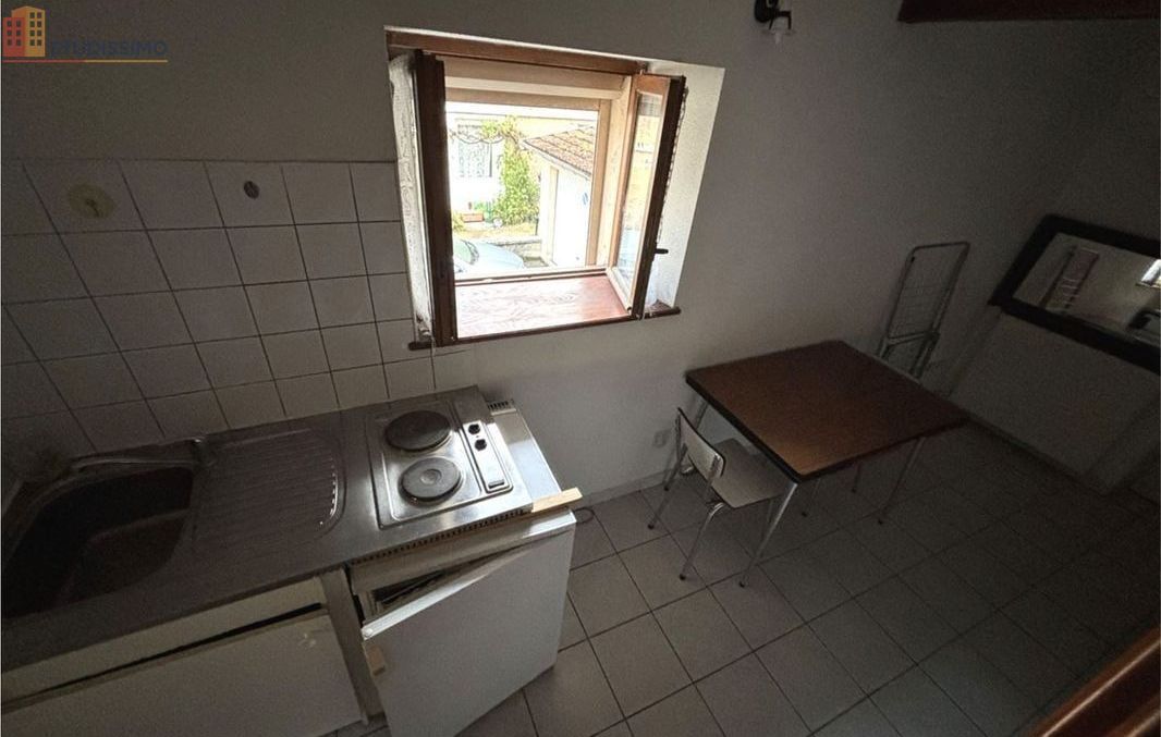 Studio 19m² Faverney - Meublé, 1er étage - Photo 1