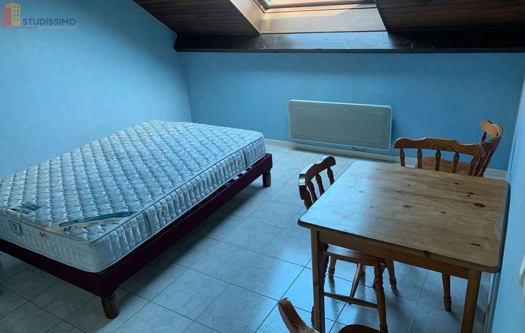 Studio meublé 24m² Vesoul - Dernier étage, lumineux - Photo 2