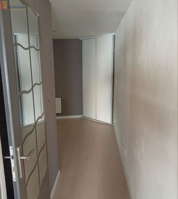 Studio meublé 26m² Gray - Lumineux, confortable - Photo 2