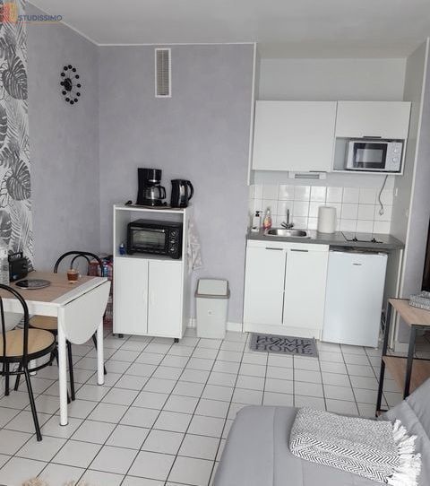 Studio meublé 25m² Luxeuil-les-Bains - Étage élevé, DPE B - Photo 2