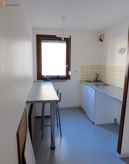 Studio meublé 32m² Vesoul - Résidence sécurisée, proche gare - Photo 1