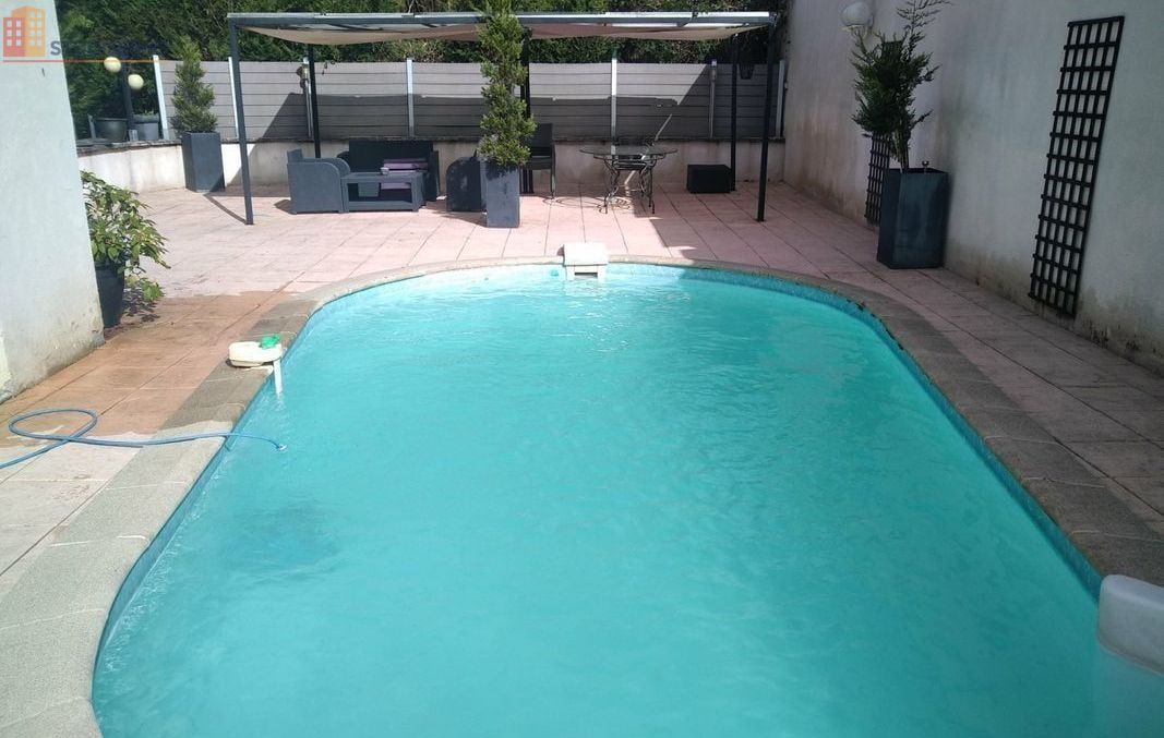 Studio meublé 24m² Luxeuil-les-Bains - Meublé, DPE C - Photo 1