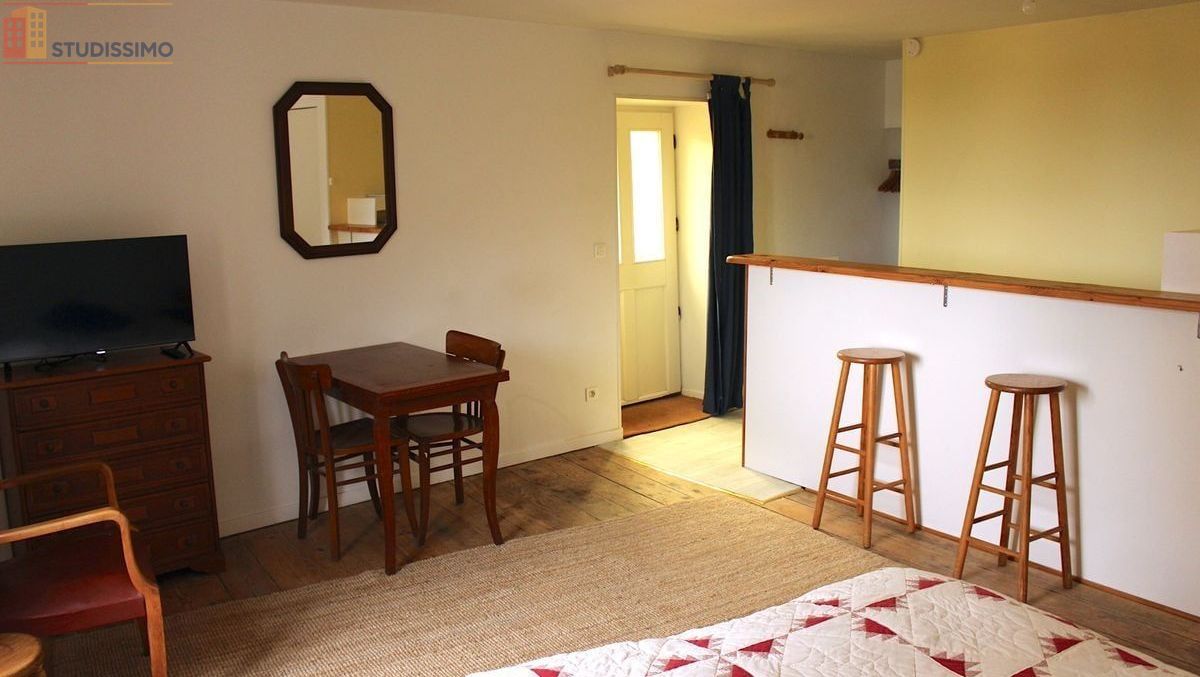 Studio meublé 28m² Pesmes - Meublé, lumineux - Photo 1