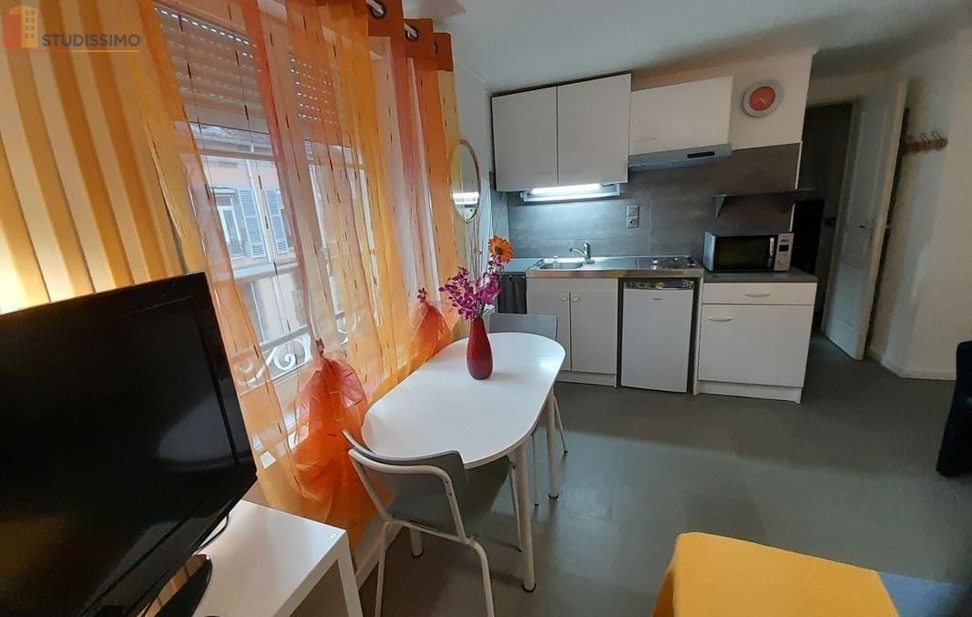 Studio 22m² Luxeuil-les-Bains - Meublé, proche thermes - Photo 2