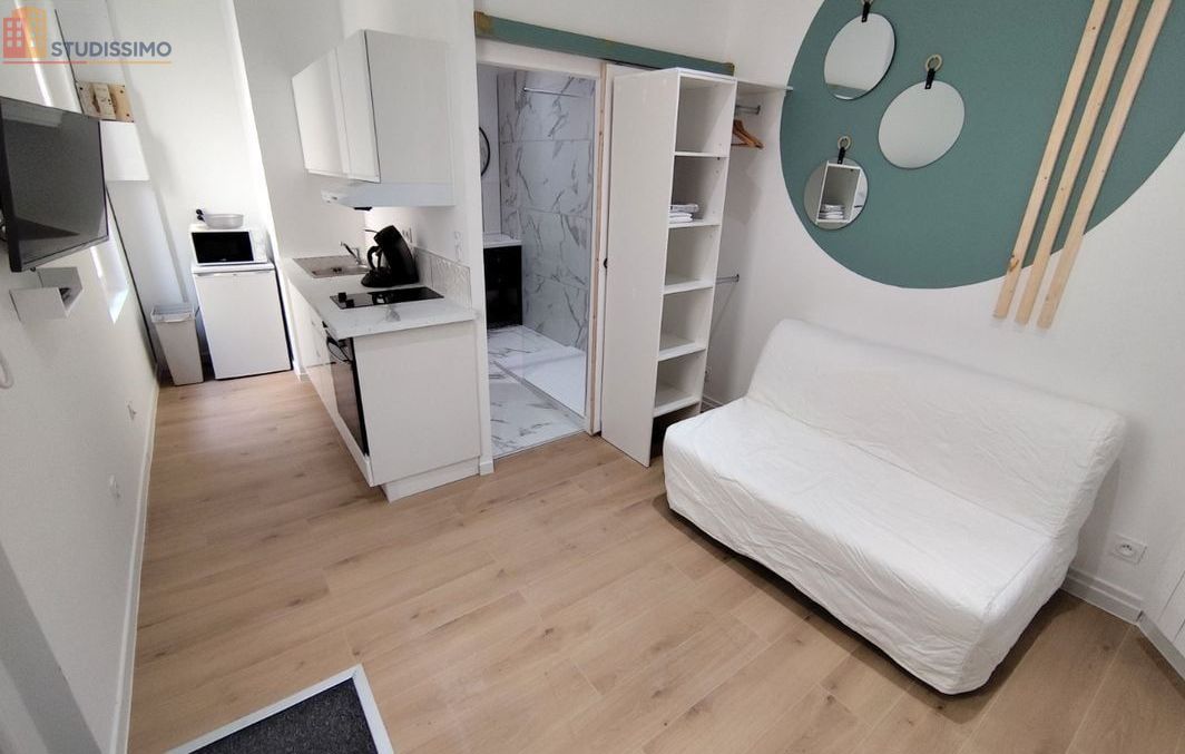 Studio meublé 18m² Clermont-Ferrand 63100 - Cour privative - Photo 1