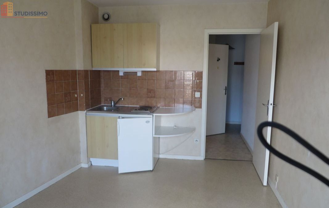 Studio 19m² Clermont-Ferrand - Étage calme, lumineux - Photo 2
