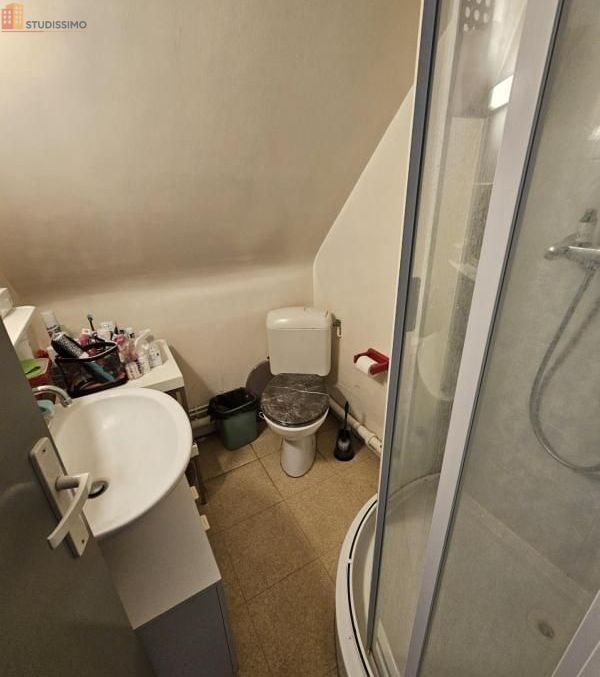 Studio meublé 18m² Le Creusot - Meublé, dernier étage - Photo 2