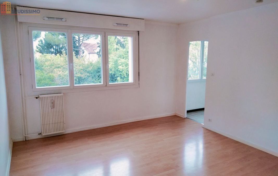 Studio à Mâcon
