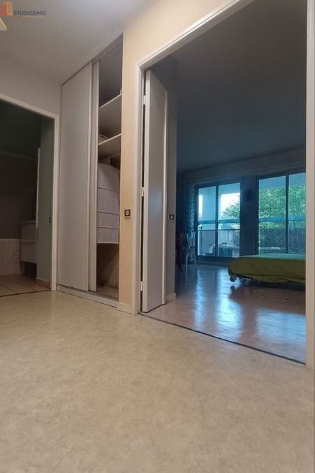 Studio meublé 33m² Billère 64140 - Place auto privée, cave - Photo 2
