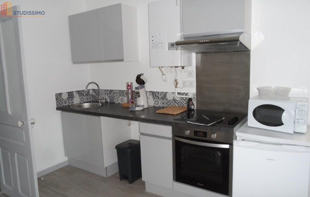 Studio meublé 31m² Le Creusot - Centre, en très bon état - Photo 9