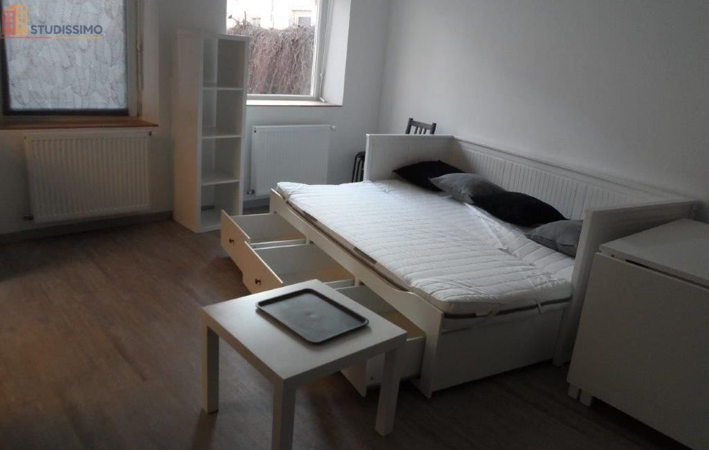 Studio meublé 31m² Le Creusot - Centre, en très bon état - Photo 1