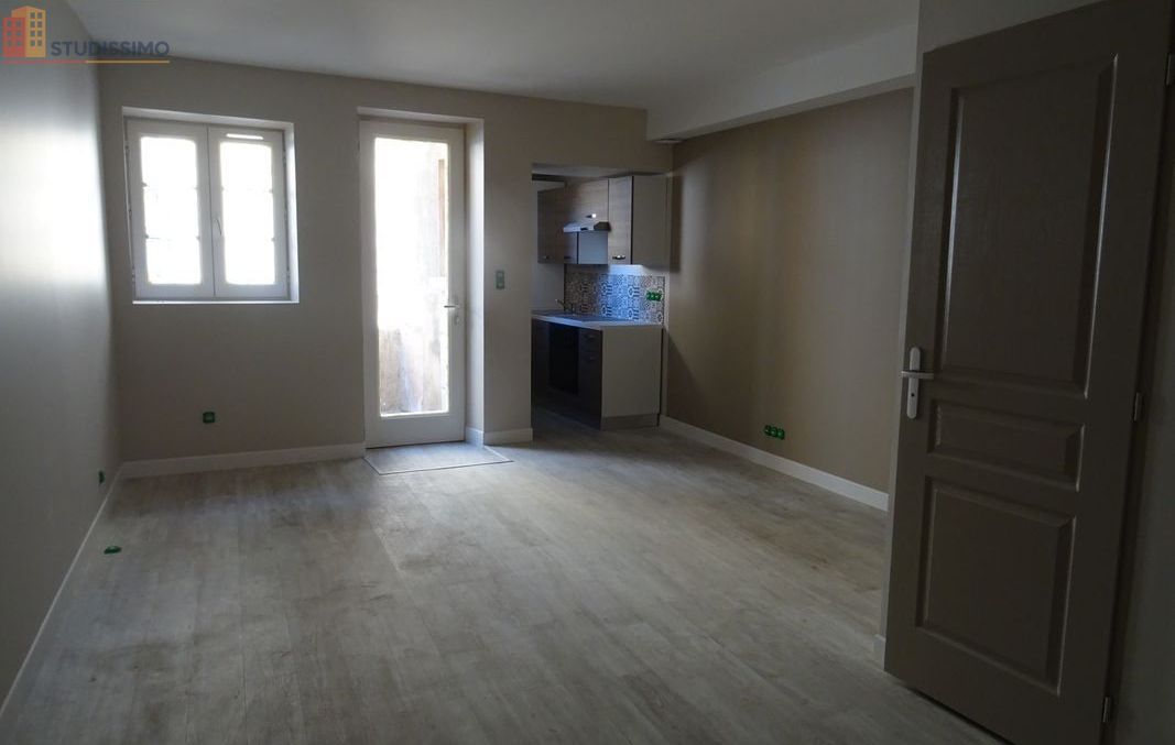 Studio à Tournus