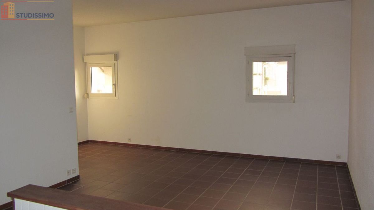 Studio 38m² Le Creusot - Lumineux, proche commodités - Photo 2