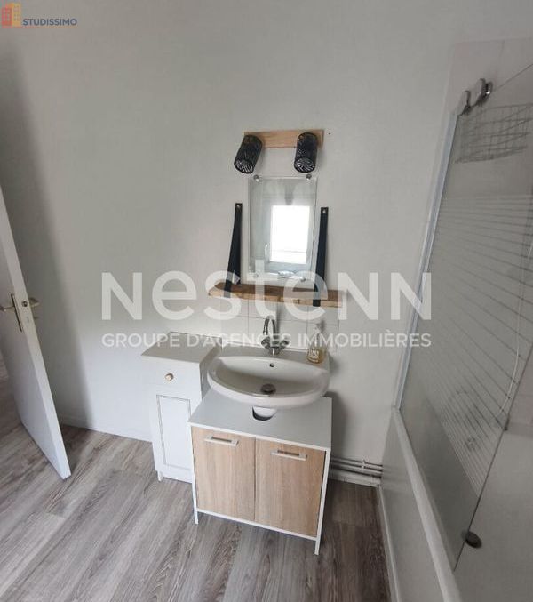 Studio meublé 44m² Sablé-sur-Sarthe - Meublé, DPE D - Photo 2