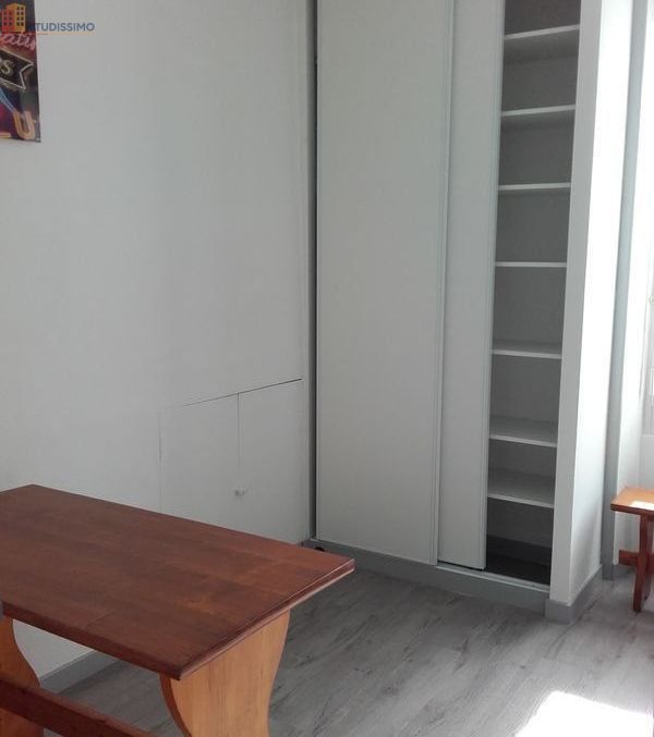 Studio meublé 22m² Sablé-sur-Sarthe - Meublé, DPE D - Photo 2
