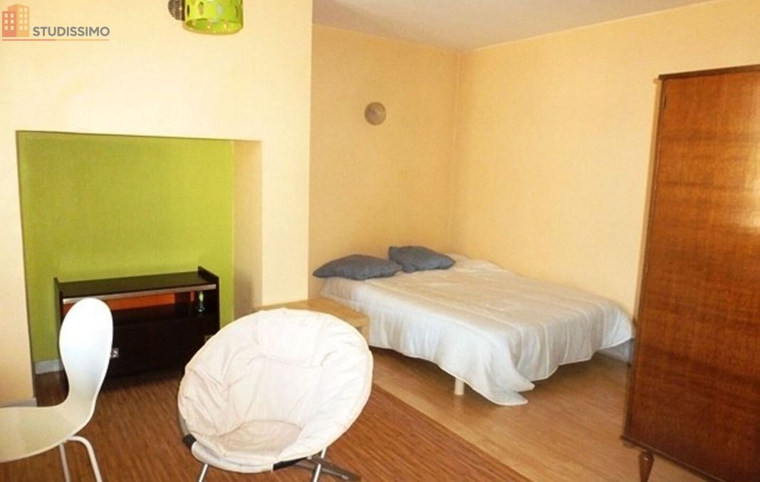 Studio 27m² La Ferté-Bernard - 2e étage - Photo 1