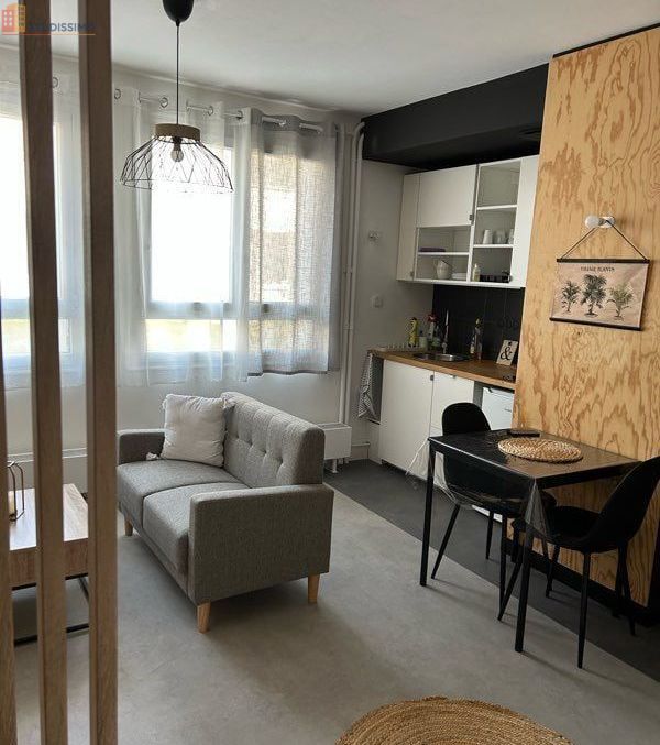 Studio meublé 26m² Le Mans - Entièrement rénové, lumineux - Photo 2