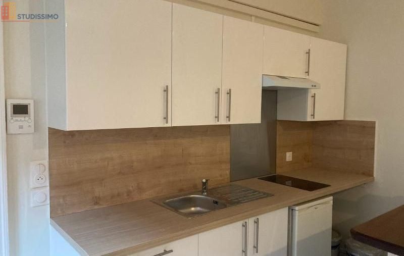 Studio 25m² Le Mans 72000 - Photo 2