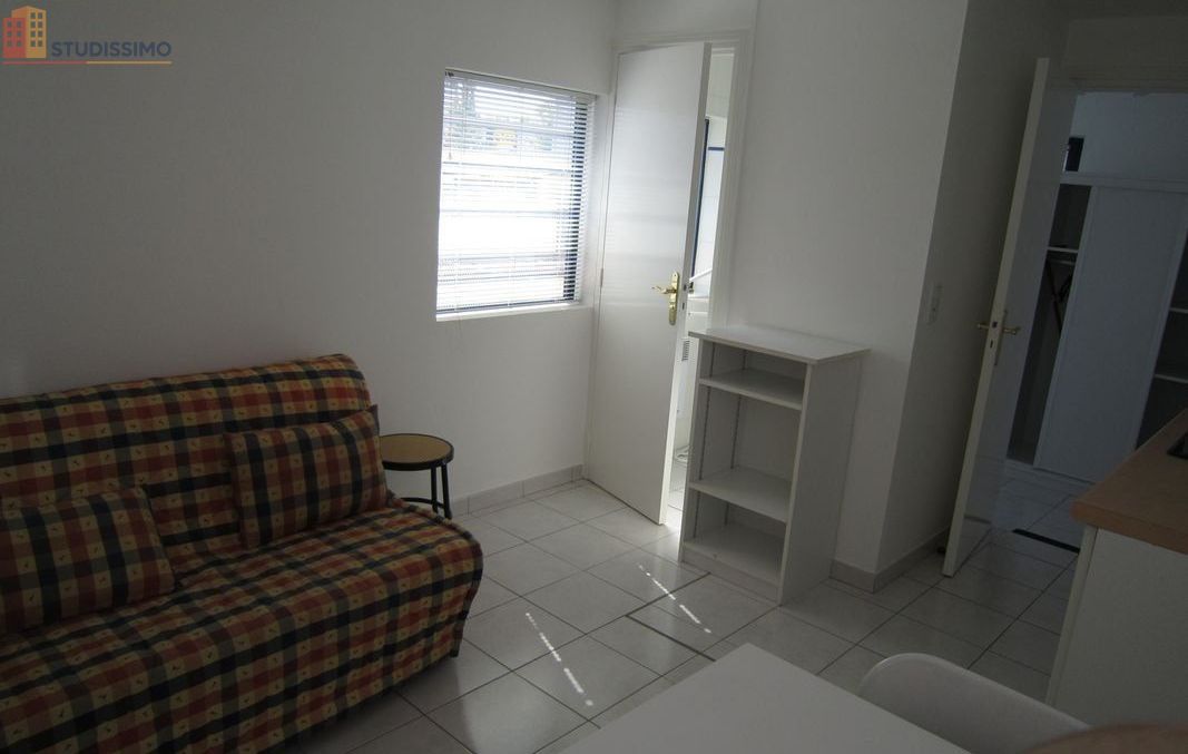 Studio 18m² La Ferté-Bernard - Équipé, parking sécurisé - Photo 5