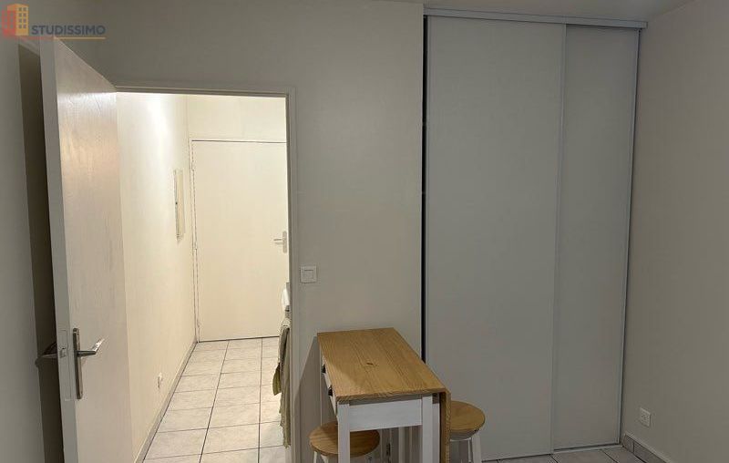 Studio meublé 19m² Lons 64140 - Meublé, DPE D - Photo 2