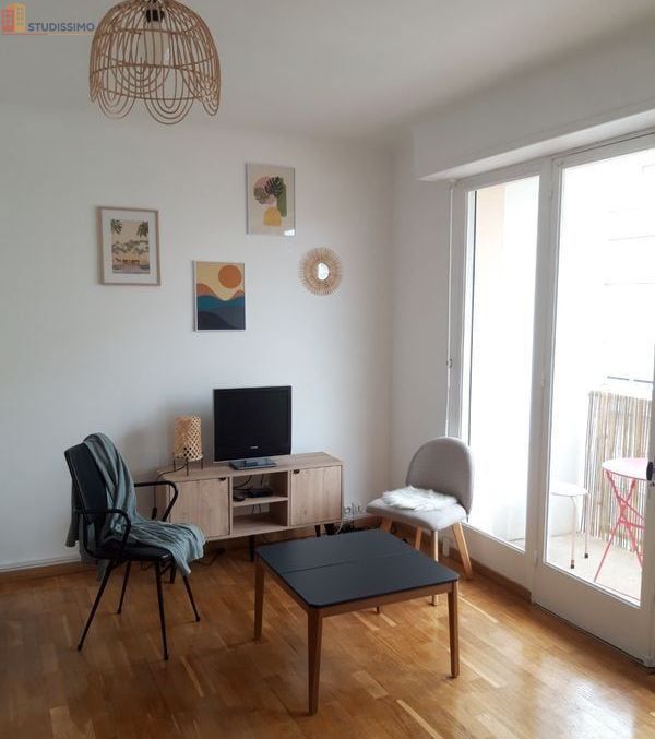 Studio meublé 29m² Pau 64000 - Meublé, 4e étage - Photo 2