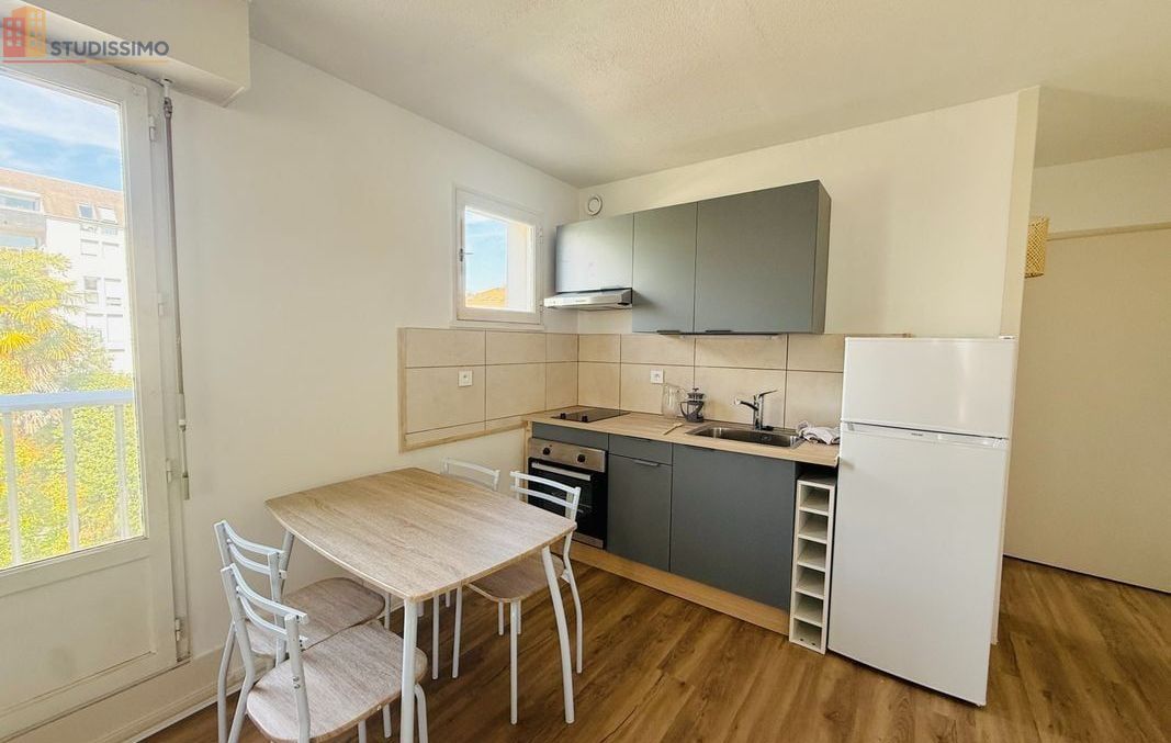 Studio meublé 32m² Pau 64000 - Meublé, 2e étage - Photo 4