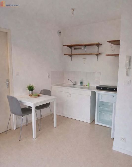 Studio 21m² Le Mans 72100 - Grand balcon, place de parking - Photo 2