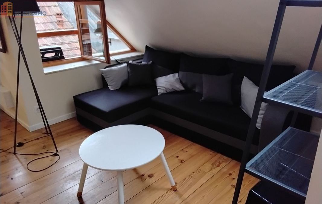 Studio meublé 21m² Nay 64800 - Meublé, 2e étage - Photo 2