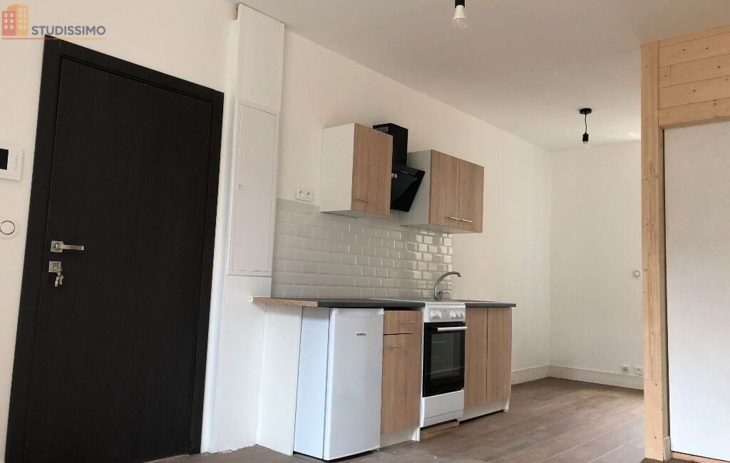 Studio 20m² La Flèche - (aucune caractéristique) - Photo 2