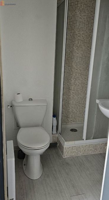 Studio meublé 19m² Pau centre - Dernier étage, lumineux - Photo 1